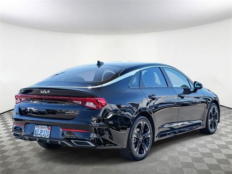 2022 Kia K5 GT-LineImage 8