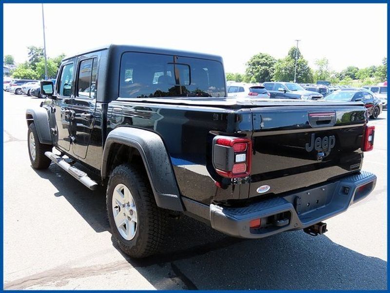 2020 Jeep Gladiator SportImage 4