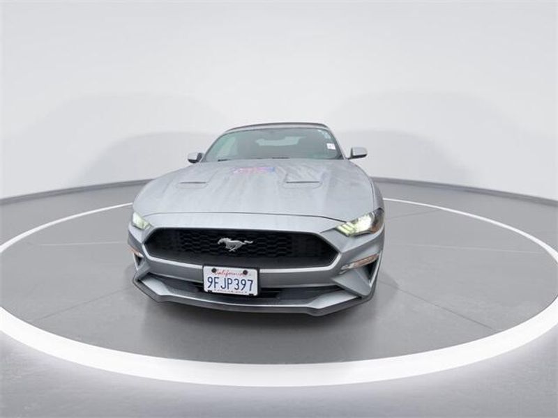 2020 Ford Mustang EcoBoost PremiumImage 3