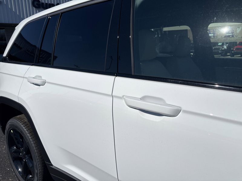 New 2026 Jeep Grand Cherokee Limited 4x4Image 5