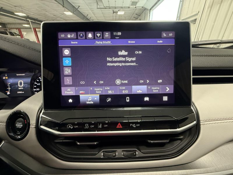 Used 2025 Jeep Compass LimitedImage 28