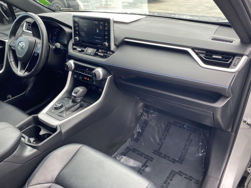 2021 Toyota RAV4 XSEImage 11