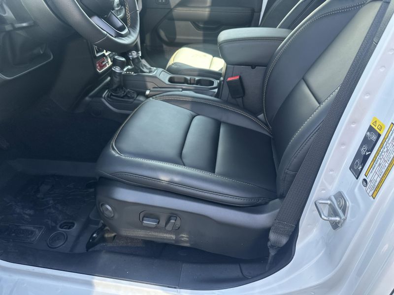 New 2025 Jeep Wrangler 4-door Rubicon 392Image 19