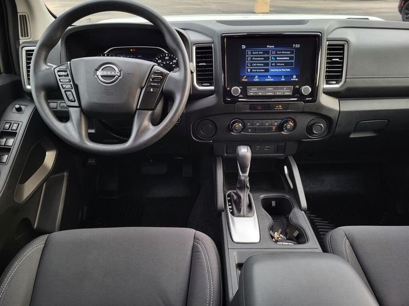 2023 Nissan Frontier SVImage 26