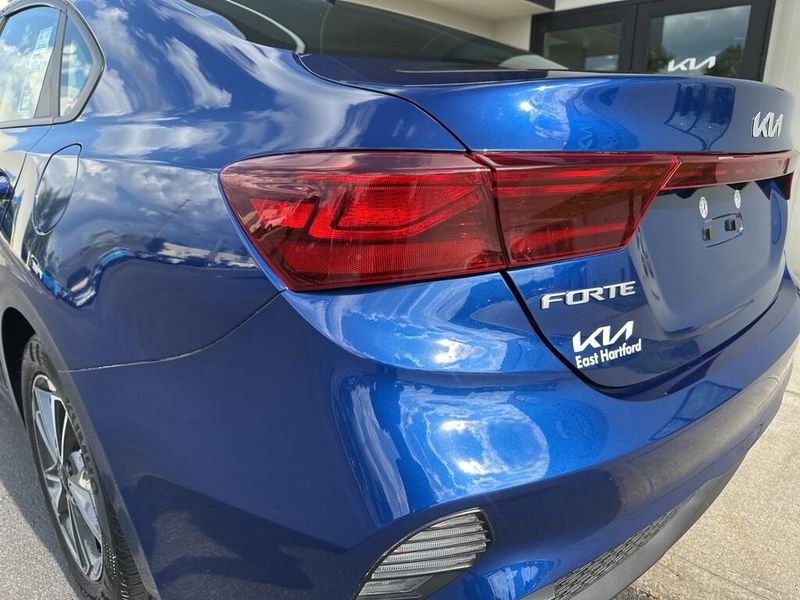 2023 Kia Forte LXSImage 9