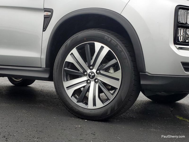 Used 2025 Mitsubishi Outlander Sport SE