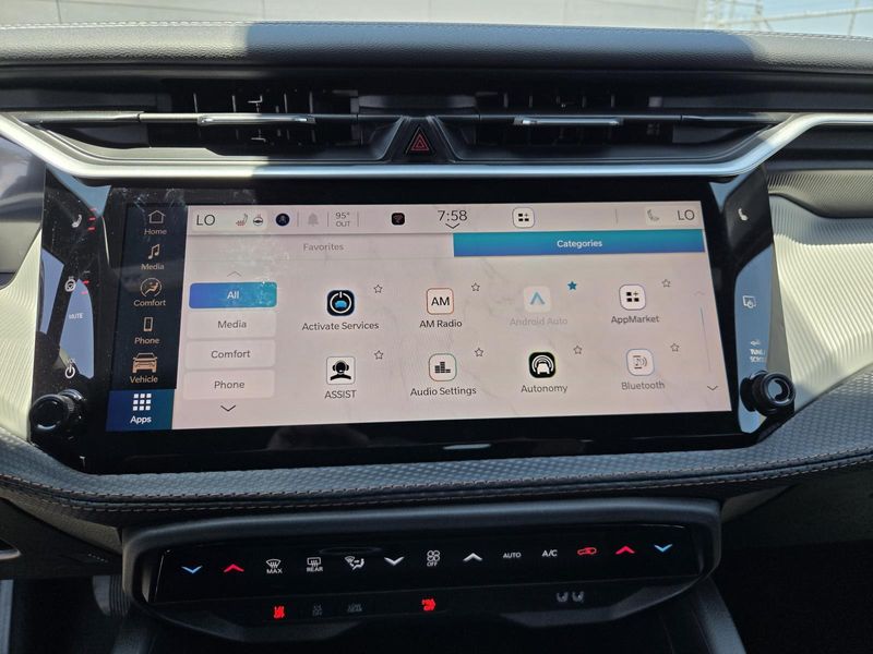 New 2026 Jeep Cherokee Limited 4x4