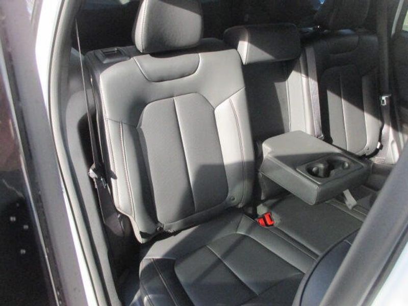 New 2026 Jeep Cherokee Limited 4x4Image 27