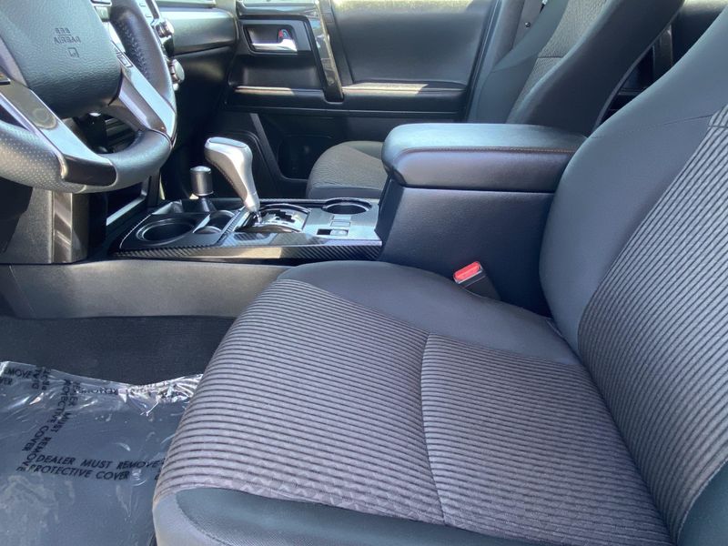 2024 Toyota 4Runner TRD Off-RoadImage 18