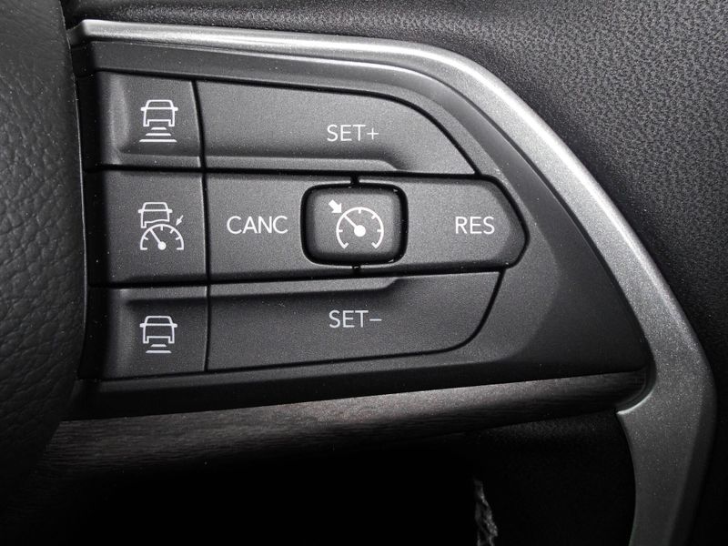 New 2025 Jeep Grand Cherokee Limited 4x4Image 24