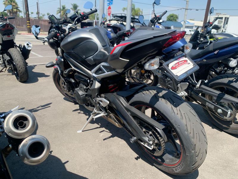 Used 2022 Triumph STREET TRIPLE R Image 20