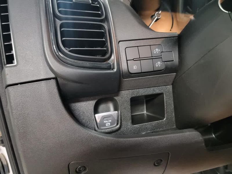 2025 Ram ProMaster 1500 Tradesman photo 8