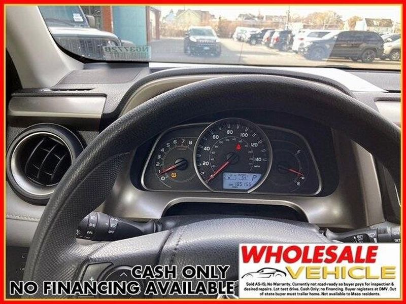 2013 Toyota RAV4 XLEImage 15