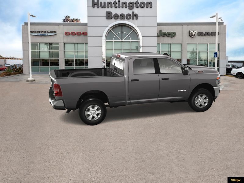 2025 RAM 3500 Big Horn Crew Cab 4x4Image 11