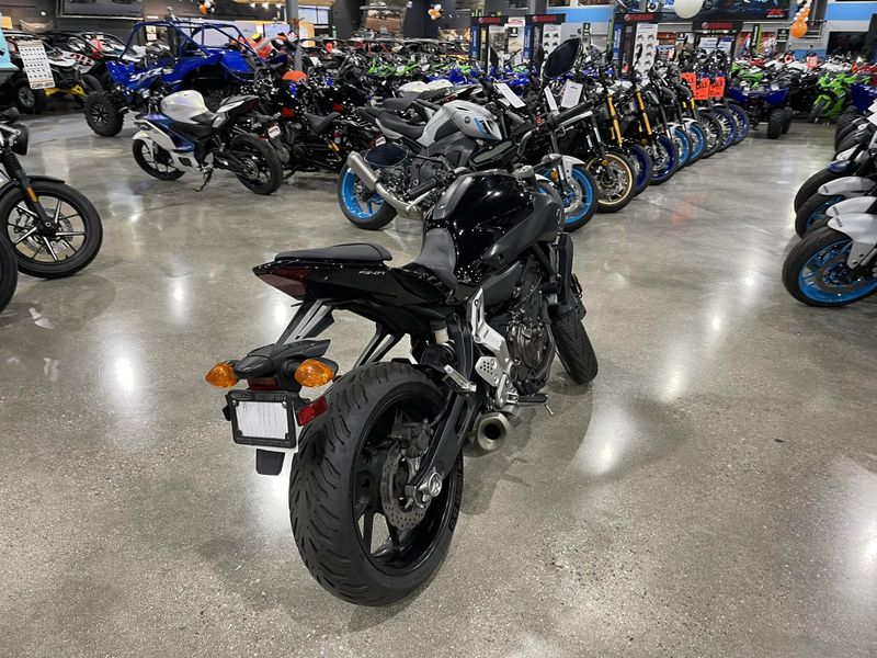 Used 2016 Yamaha FZ-07 Image 18