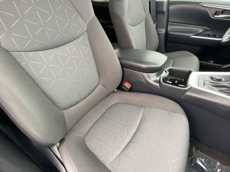 2024 Toyota RAV4 XLEImage 13