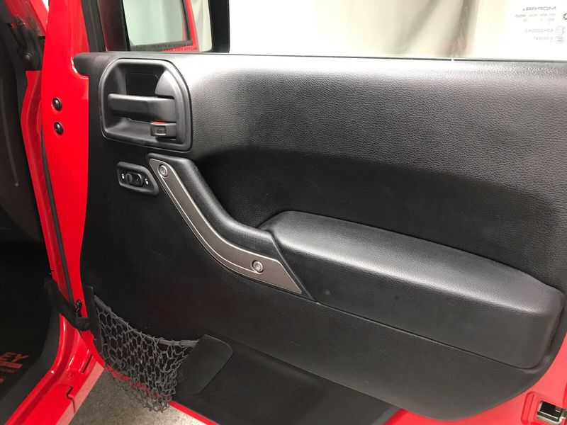 Used 2016 Jeep Wrangler JK SportImage 17