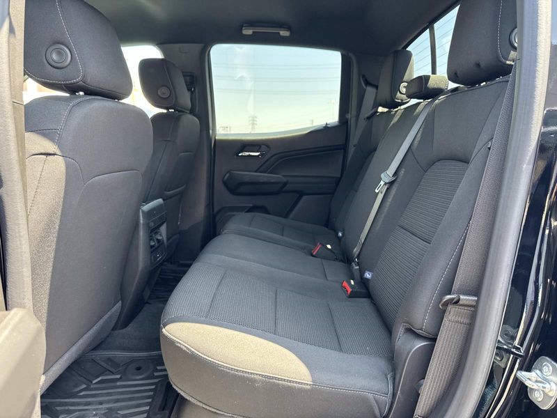 Used 2024 Chevrolet Colorado 2WD Crew Cab LT