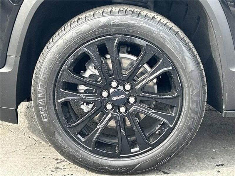 Used 2022 GMC Acadia SLTImage 10