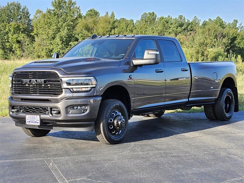 2024 RAM 3500 Laramie Crew Cab 4x4 8