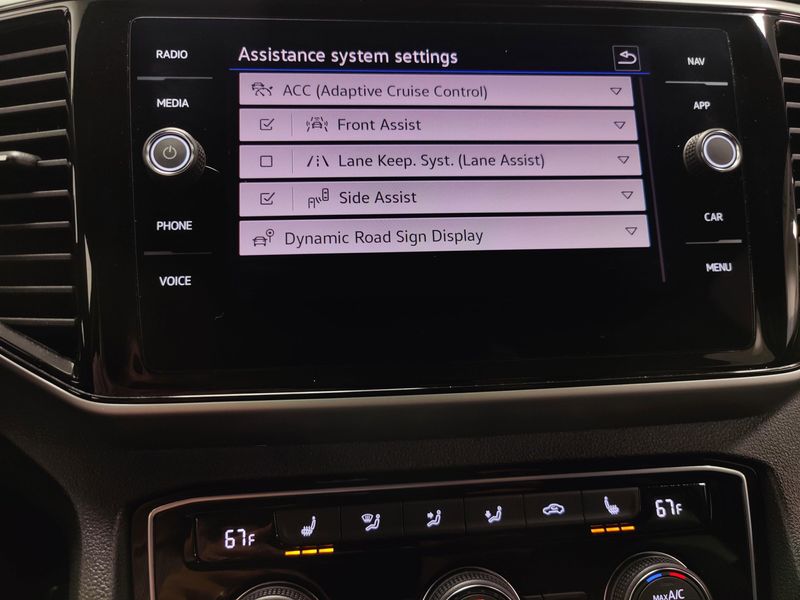 Used 2023 Volkswagen Atlas Cross Sport SEL R-Line Black AWD w/Sunroof/NavImage 10