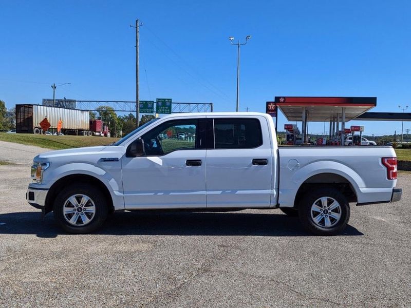 2020 Ford F-150  in a WHITE exterior color. Johnson Dodge 601-693-6343 pixelmotiondemo.com 