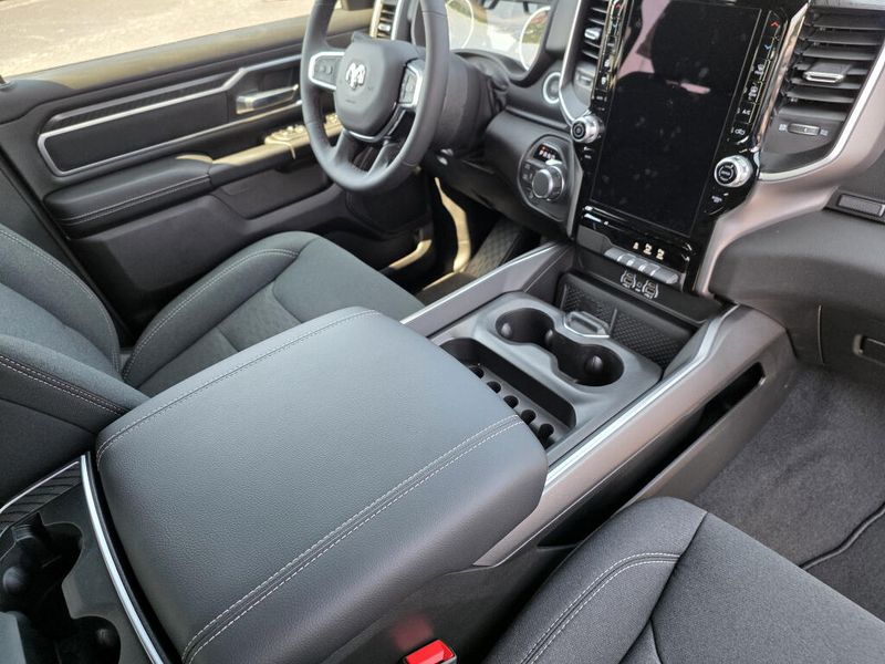 New 2026 RAM 1500 Big Horn Crew Cab 4x4 5'7' Box
