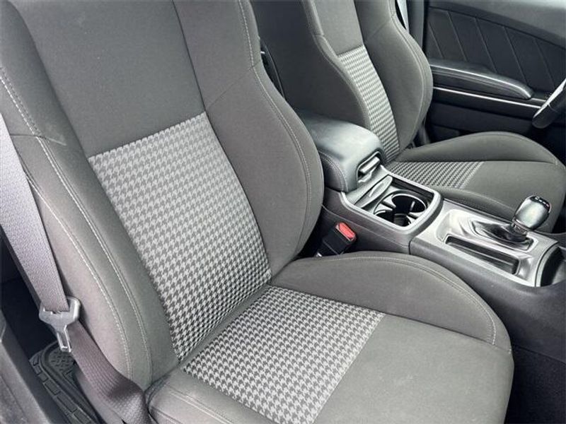 Used 2022 Dodge Charger R/TImage 11