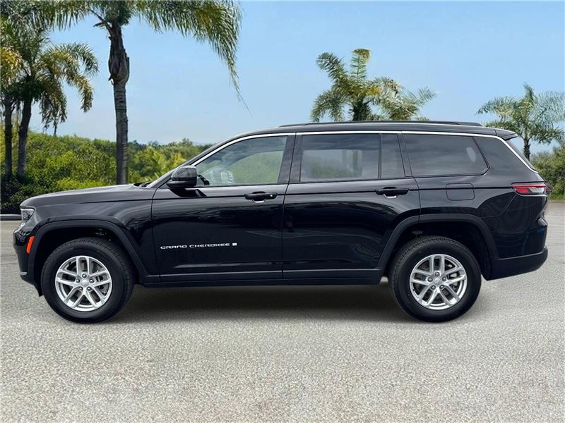 New 2026 Jeep Grand Cherokee L Laredo 4x2