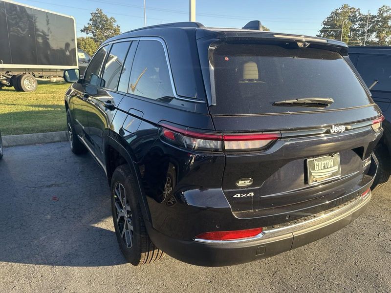 2025 Jeep Grand Cherokee Limited 4x4Image 9