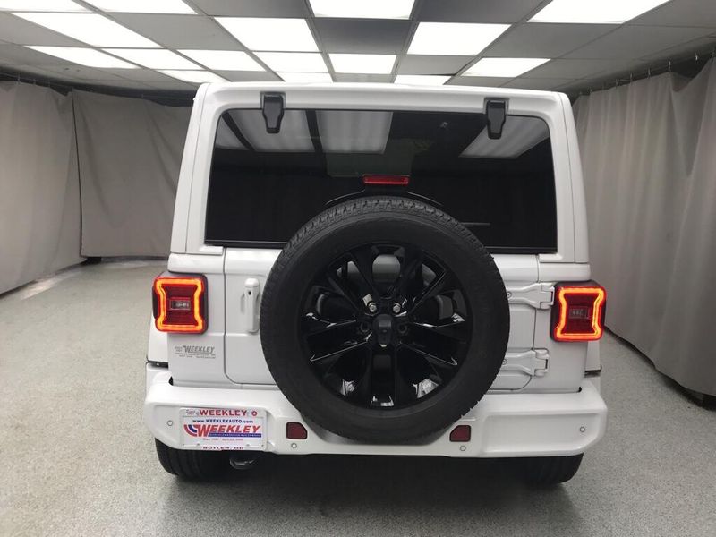 Used 2022 Jeep Wrangler Unlimited High AltitudeImage 3
