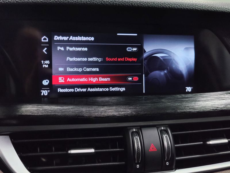 2021 Alfa Romeo Stelvio Nero AWD w/Sunroof/Activ AsstImage 7