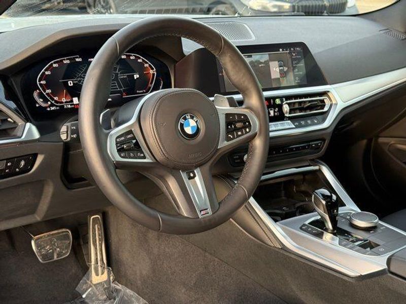 Used 2022 BMW 4 Series M440iImage 33