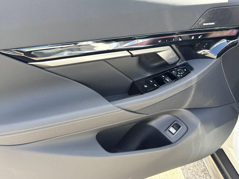 New 2027 BMW 5 Series 530iImage 15