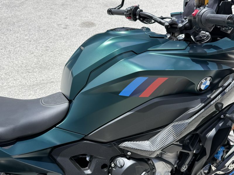2026 BMW M 1000 XR