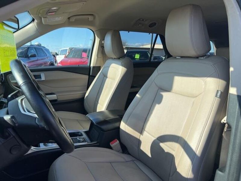 2021 Ford Explorer LimitedImage 10