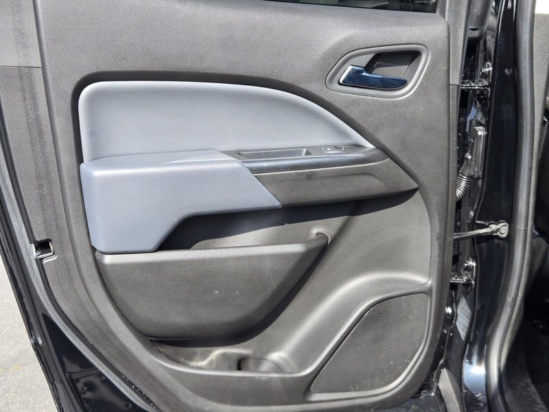 Used 2018 Chevrolet Colorado 4WD Crew Cab 128.3 Z71