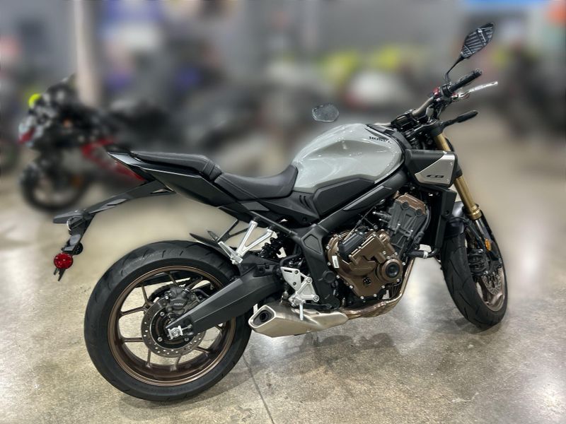 Used 2024 Honda CB650R Image 14