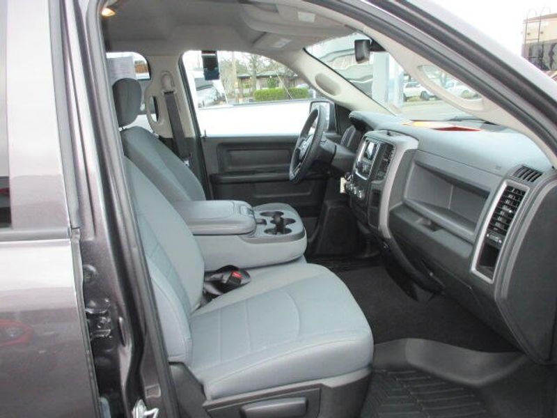 Used 2018 RAM 1500 ExpressImage 22