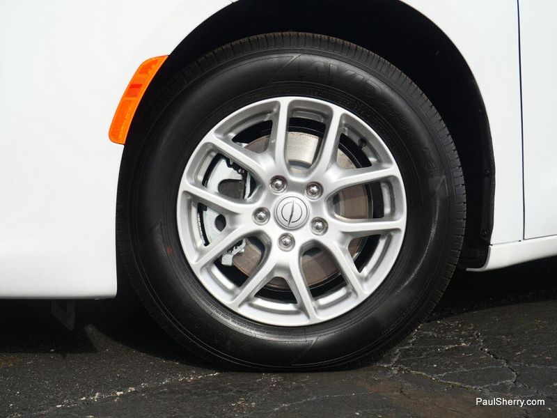 New 2026 Chrysler Voyager LX