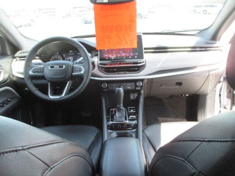 2024 Jeep Compass LatitudeImage 29