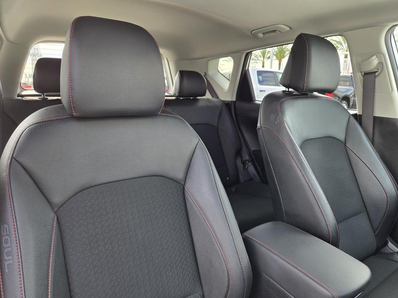 2023 Kia Soul GT-Line photo 32