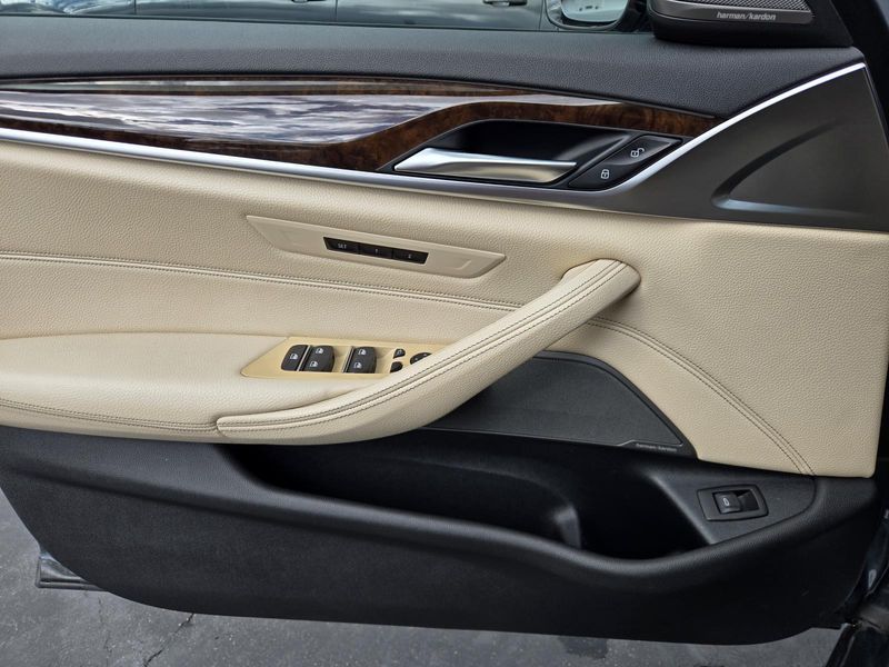 Used 2019 BMW 530i Sedan