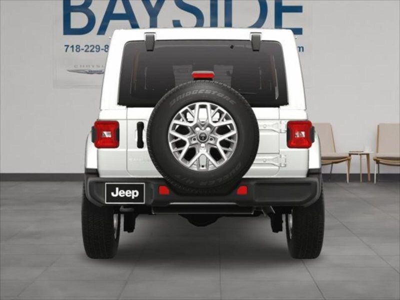 2025 Jeep Wrangler Unlimited Sahara photo 9