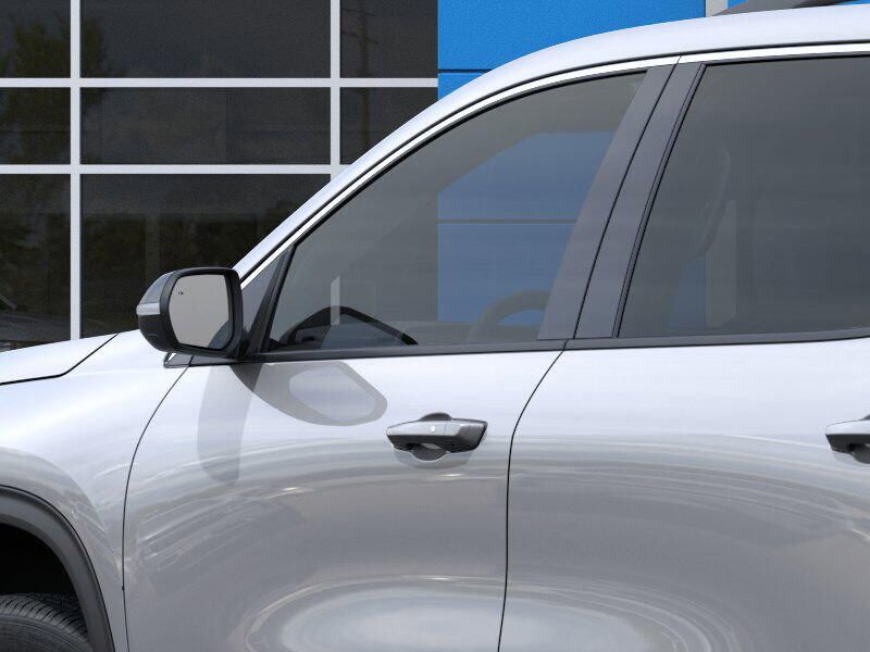 New 2025 Chevrolet Traverse FWD LTImage 12