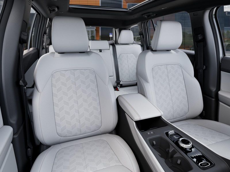 New 2026 Jeep Cherokee Overland 4x4Image 42