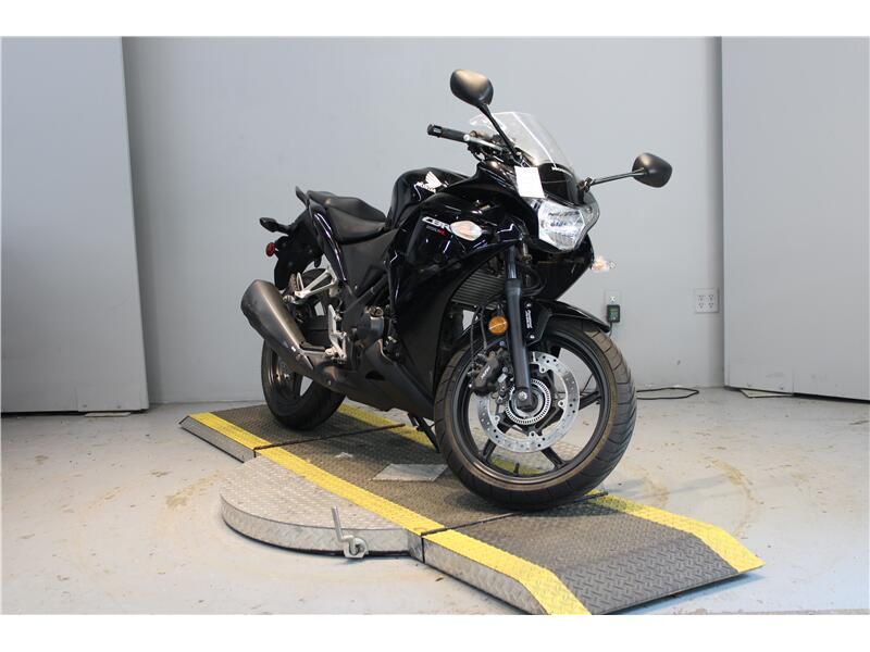 Used 2013 Honda CBR250R ABS Image 3