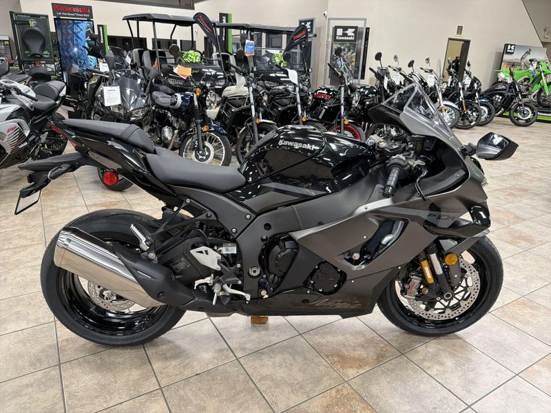 New 2026 Kawasaki NINJA ZX-10R Image 18
