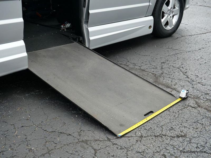 Used 2012 Dodge Grand Caravan SXT