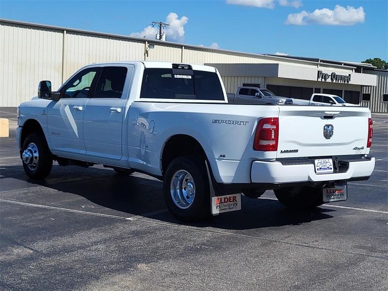 2024 RAM 3500 Laramie Crew Cab 4x4 8